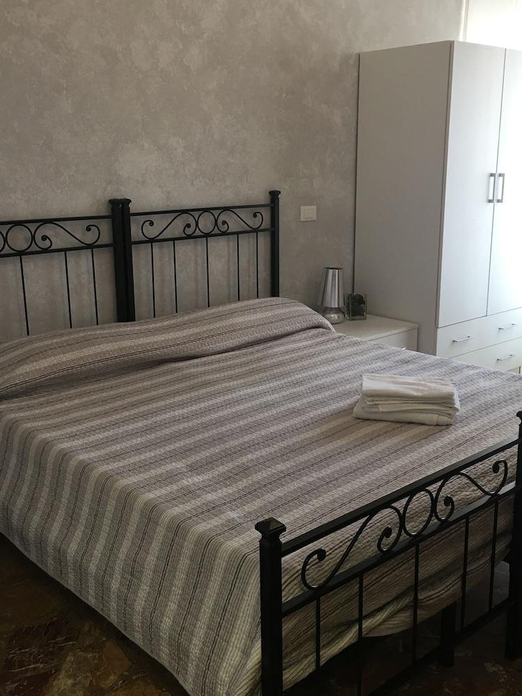 Damiani & Sister Guesthouse Rome Exterior photo